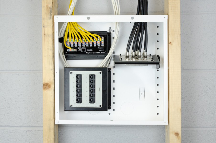 Av-Networking Legrand | 12-Port-Cat-6-Netzwerkschnittstellenmodul