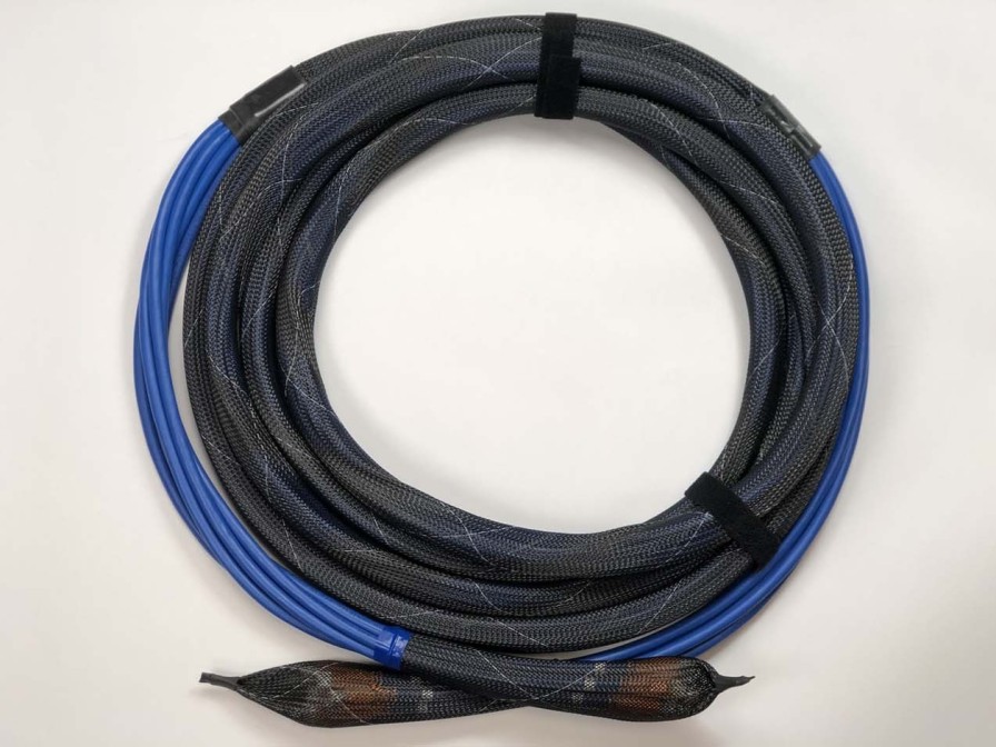 Netzwerkinfrastruktur Legrand Vorkonfektionierte Losungen | Snap Pre-Term, Cat5E, 6-Kabel-Plenum, 5', Blau, Mesh-Wrap-Baugruppe, Keine Staffelung